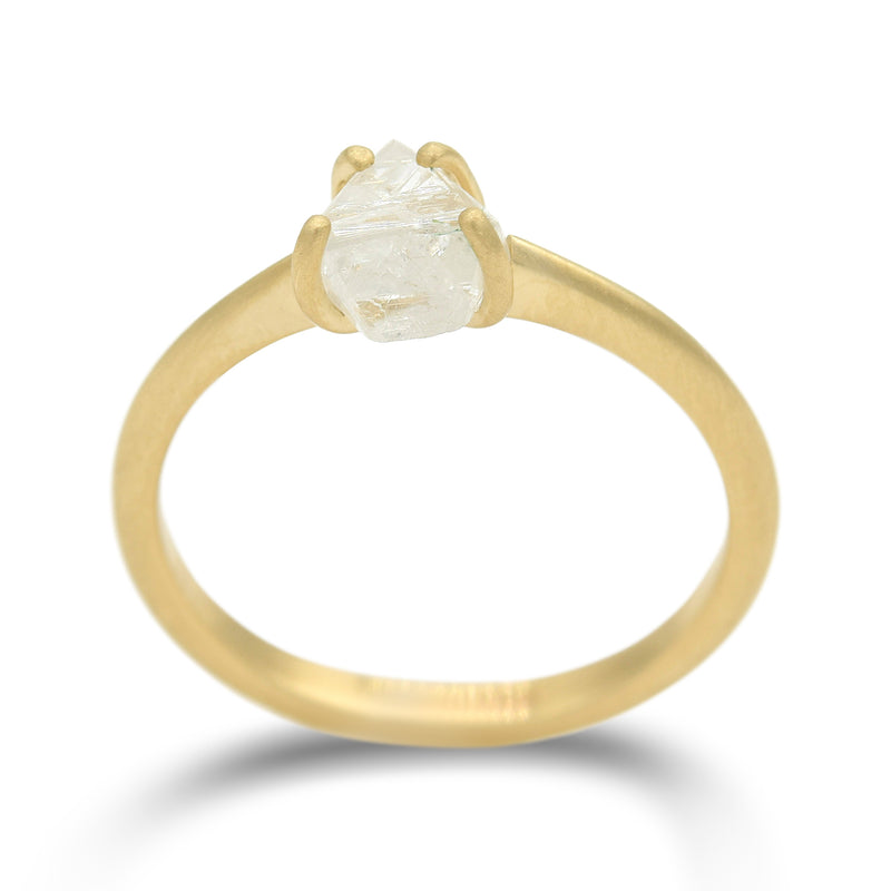 The Anna Ring Model - A graceful, high profile solitaire