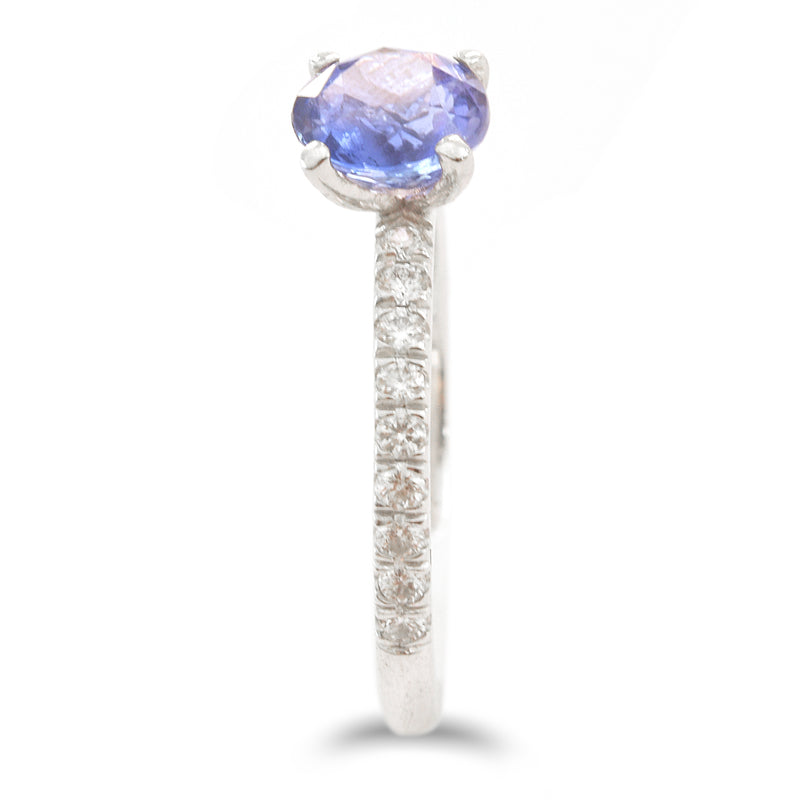 Lukot Ring with 6.3mm purple-blue sapphire