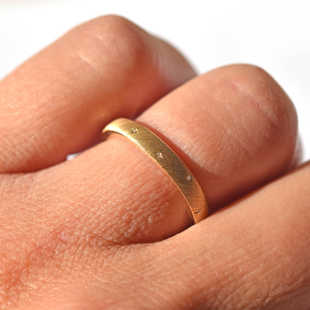 Gold band with small diamonds Clearance