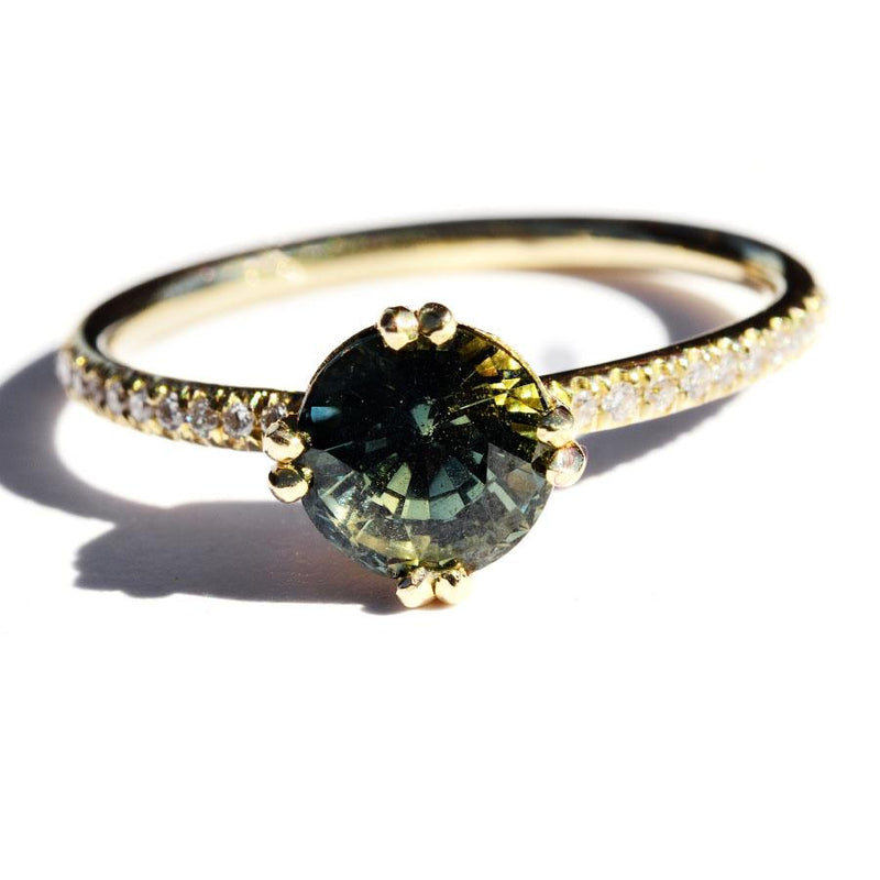 The Hodaya model with 6mm multi-green ceylon sapphire Rings The Raw Stone 